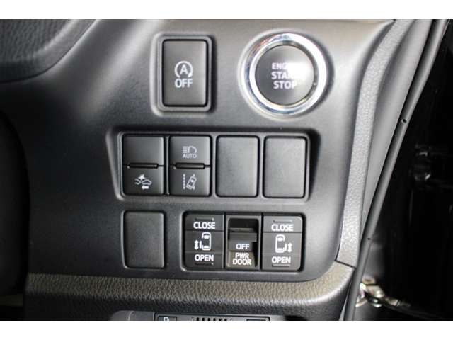 Toyota Noah 7