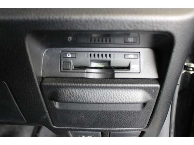 Toyota Noah 8