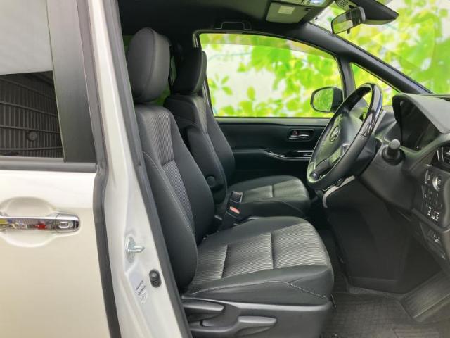 Toyota Voxy 2