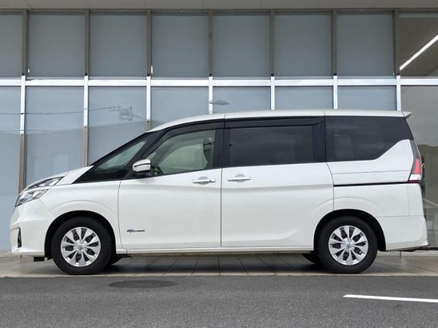 Nissan Serena 5