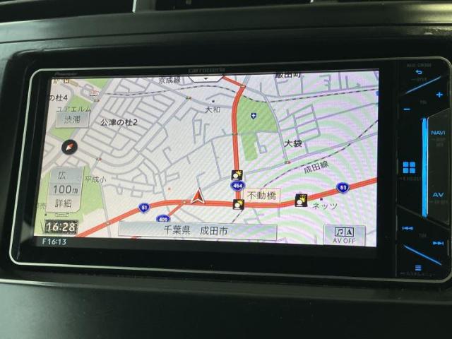 Toyota Prius α 10