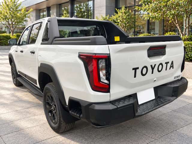 Toyota Hilux 5
