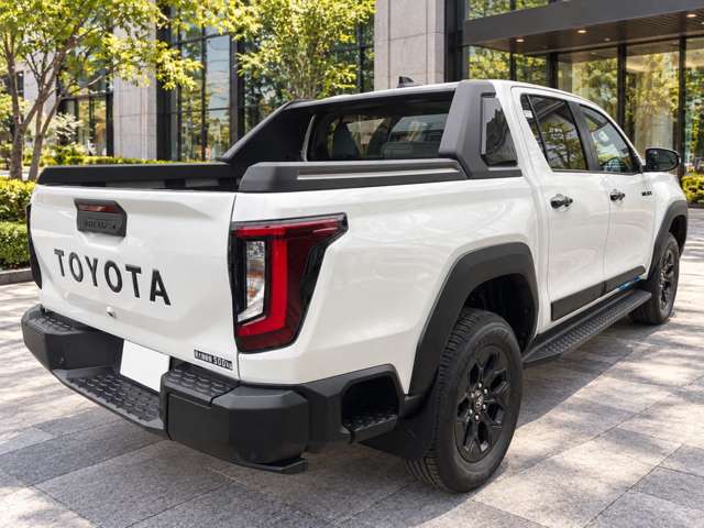 Toyota Hilux 9