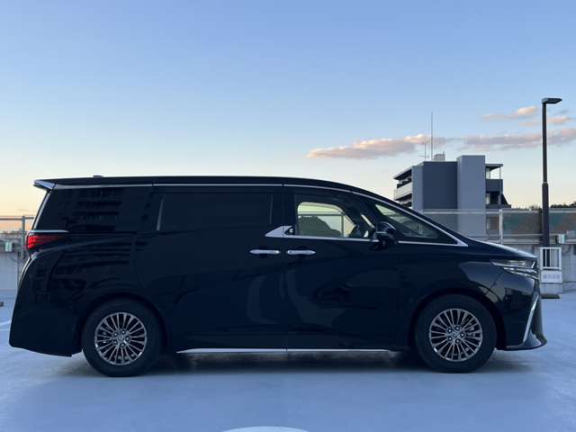 Toyota Alphard 5