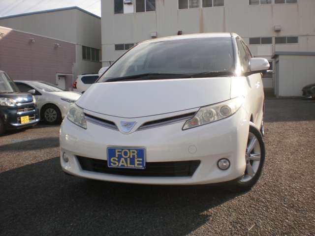 Toyota Estima 4