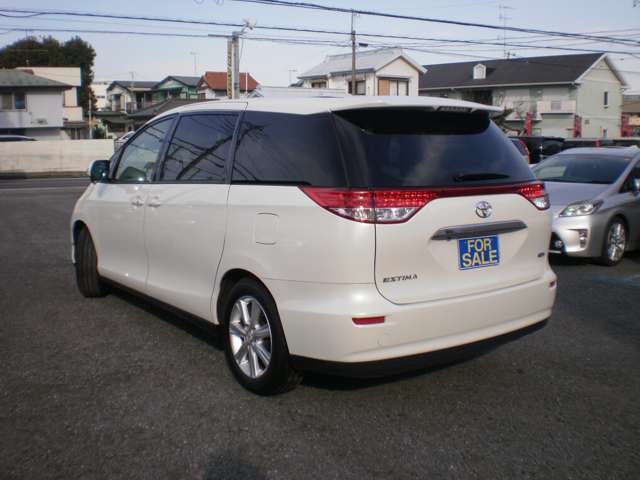 Toyota Estima 7
