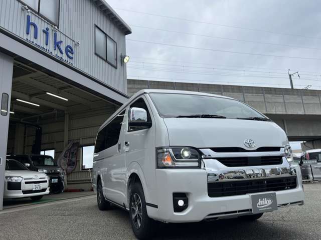 Toyota Hiace 9