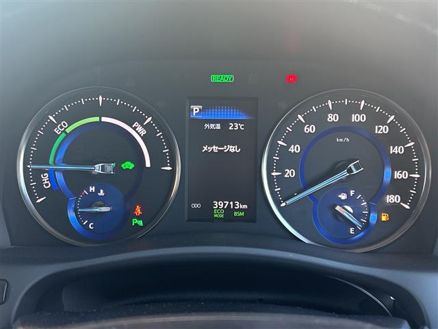 Toyota Alphard 6