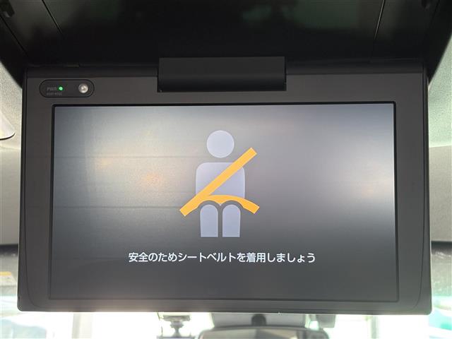 Toyota Vellfire 11