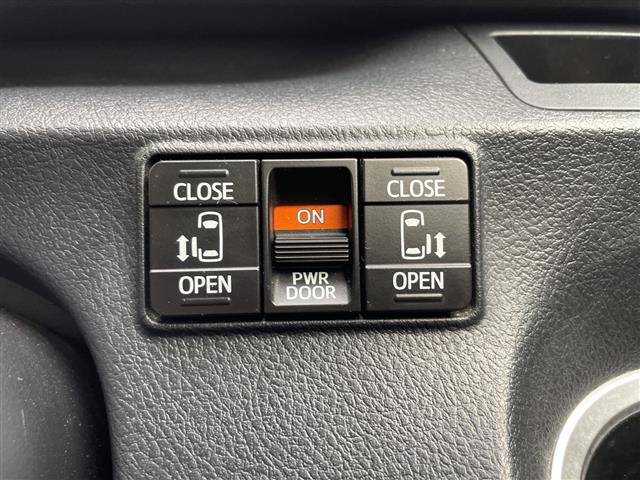Toyota Sienta 11