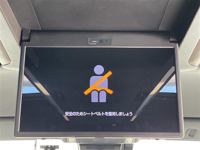Toyota Vellfire 6