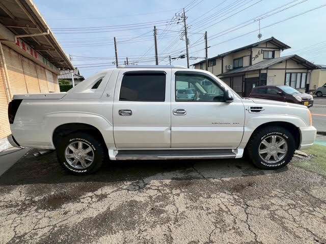 Cadillac Escalade EXT 12
