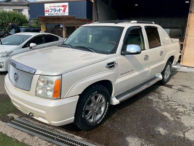 Cadillac Escalade EXT 2