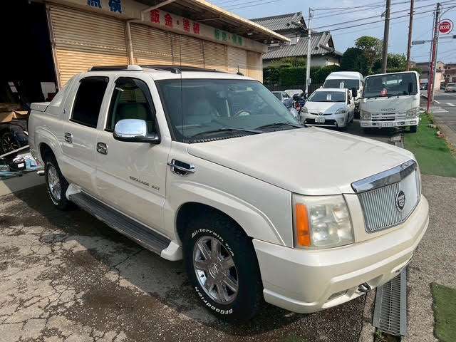 Cadillac Escalade EXT 4