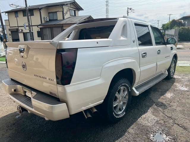 Cadillac Escalade EXT 9