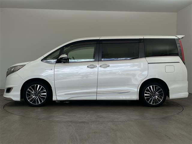 Toyota Esquire 8