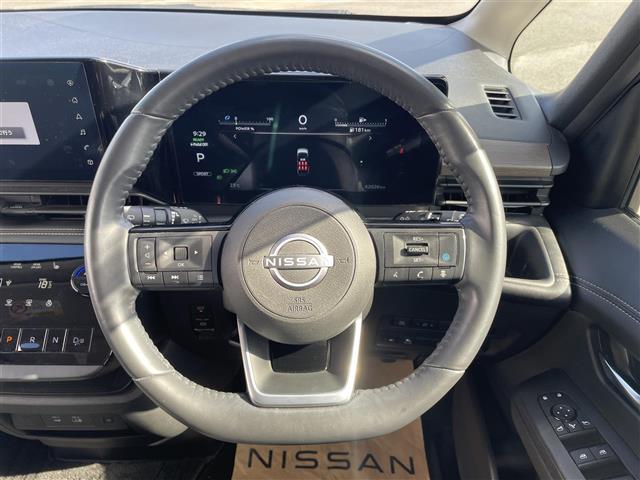 Nissan Serena 11