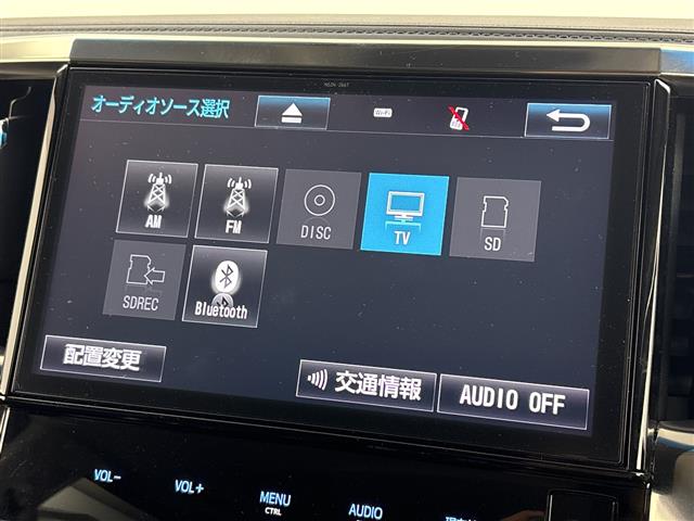 Toyota Vellfire 4