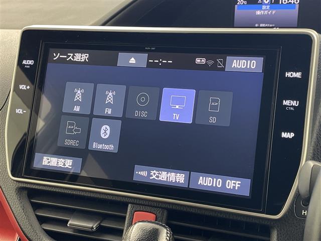 Toyota Voxy 6