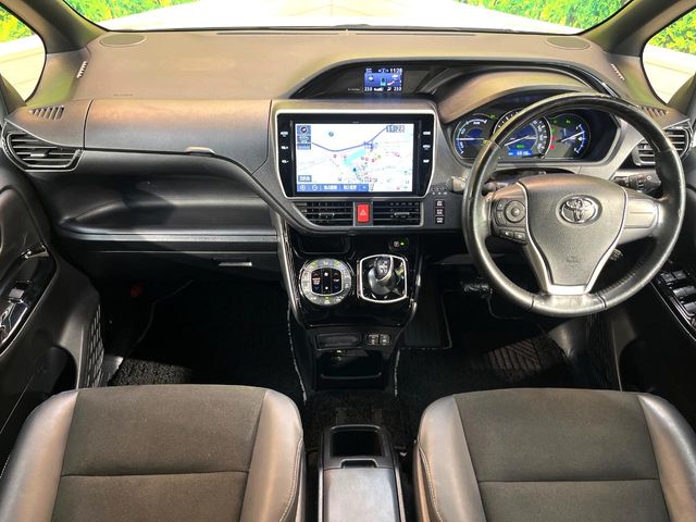 Toyota Noah 2