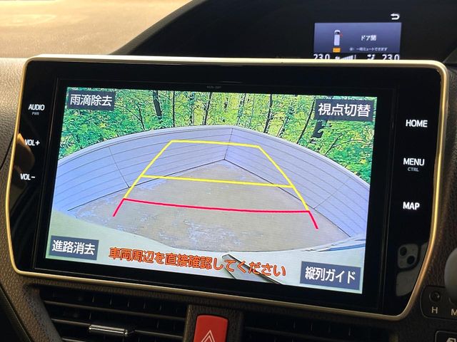 Toyota Noah 4