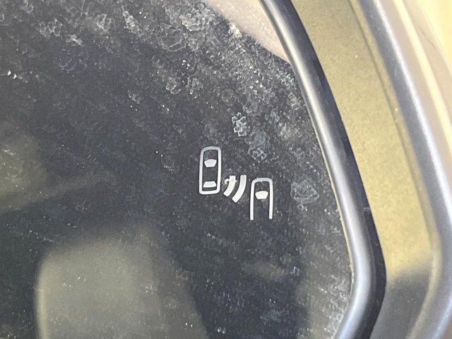 Toyota Noah 5