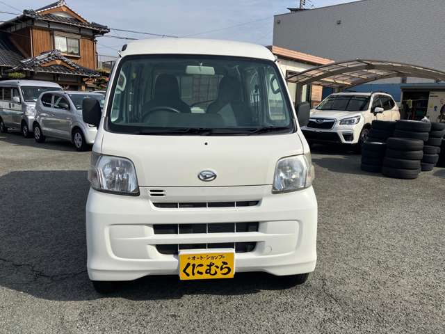 Daihatsu Hijet Cargo 2