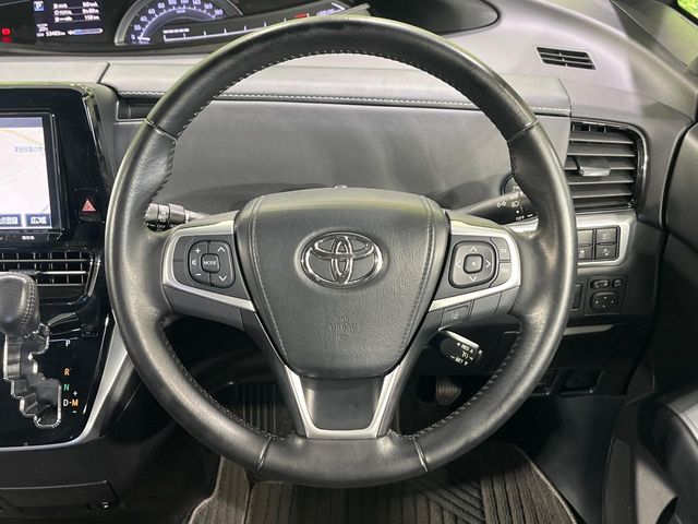 Toyota Estima 12