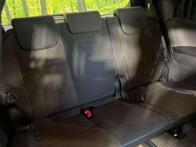 Toyota Estima 10