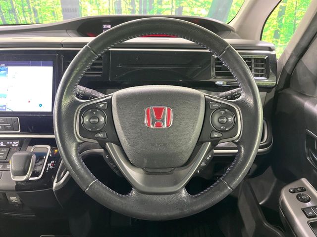 Honda Stepwgn 11