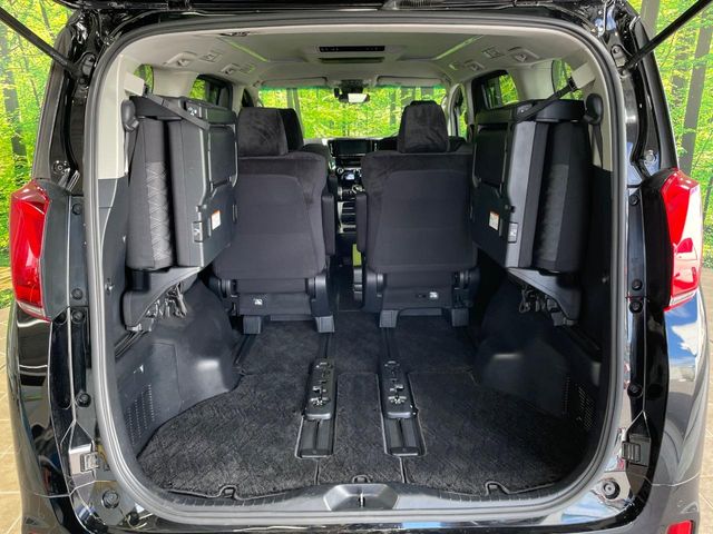 Toyota Alphard 11
