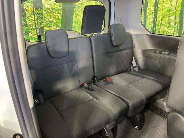 Nissan Serena 10