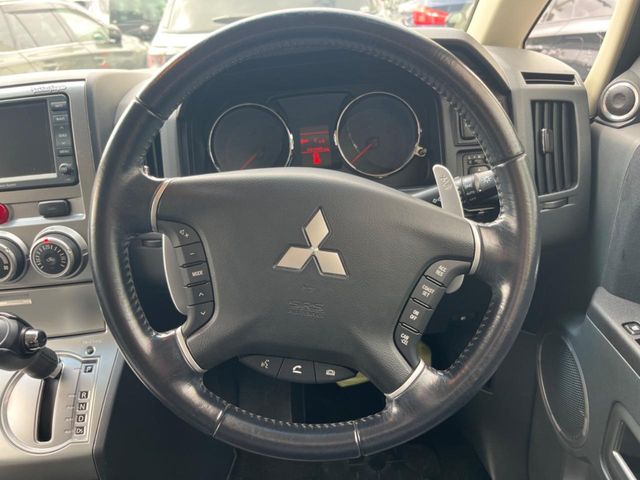 Mitsubishi Delica D:5 12