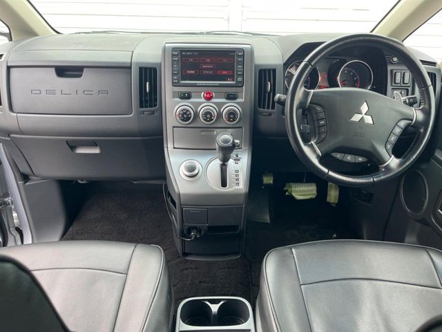 Mitsubishi Delica D:5 2