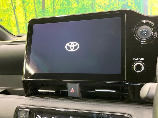 Toyota Voxy 4