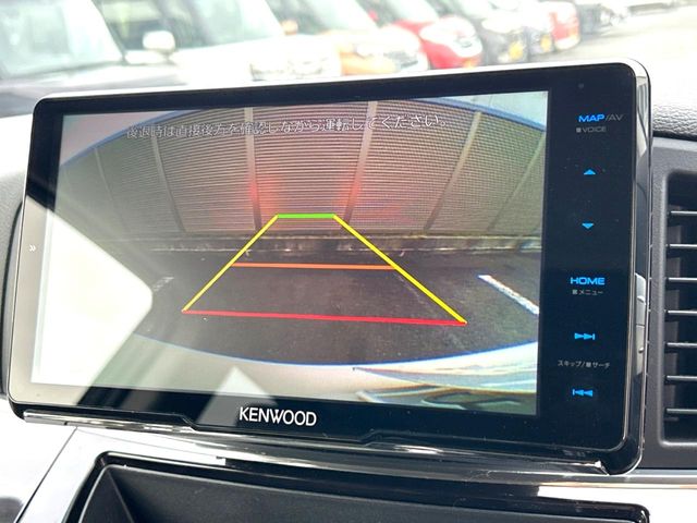 Nissan Elgrand 4