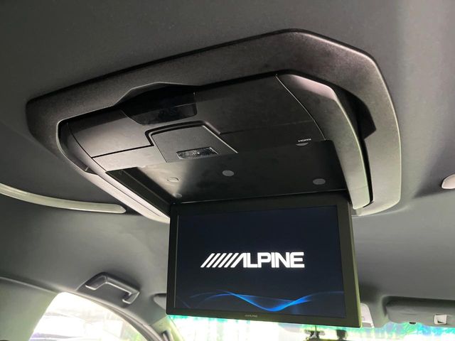 Toyota Alphard 2