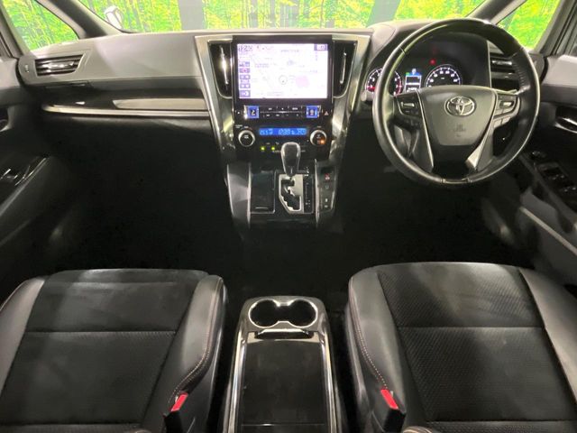 Toyota Alphard 5