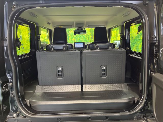 Suzuki Jimny 11