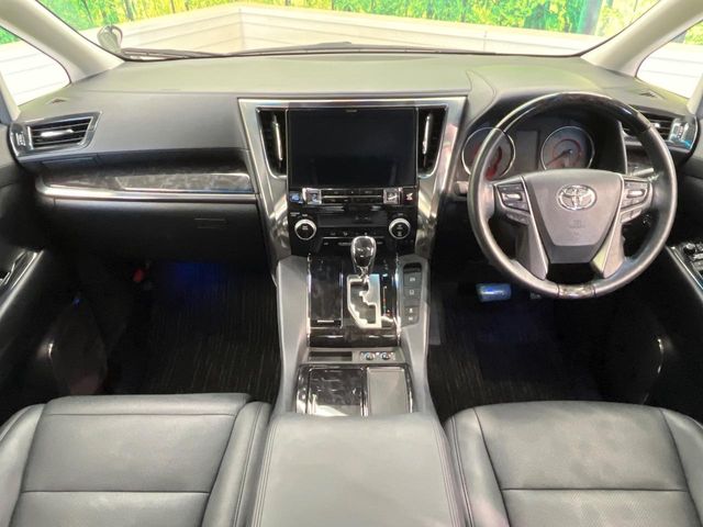 Toyota Alphard 2