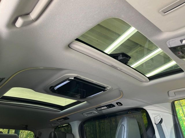 Toyota Alphard 3