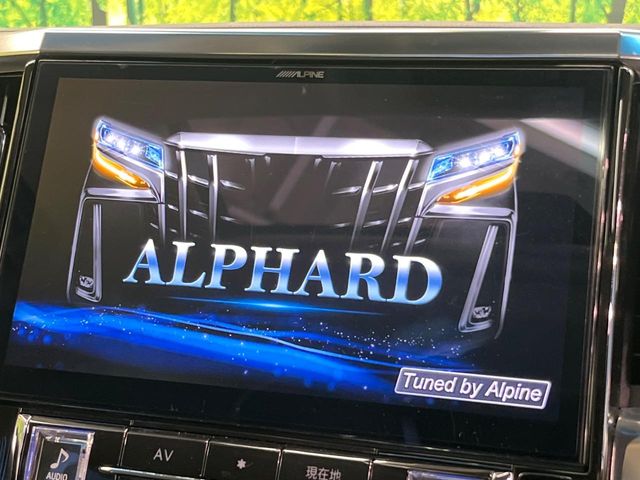 Toyota Alphard 4