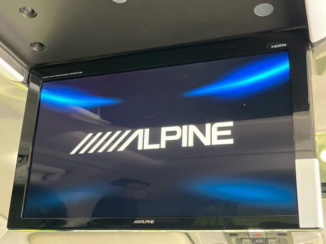 Toyota Alphard 5