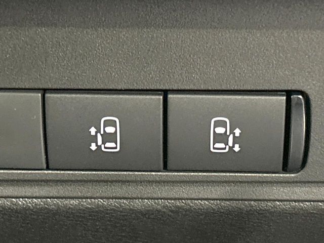 Nissan Serena 6