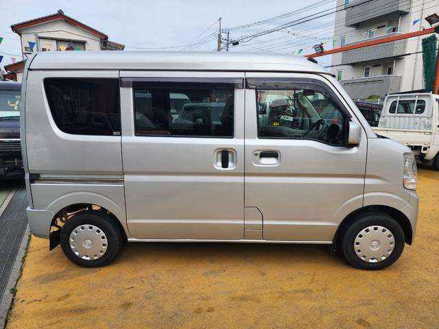 Nissan NV100 Clipper 6