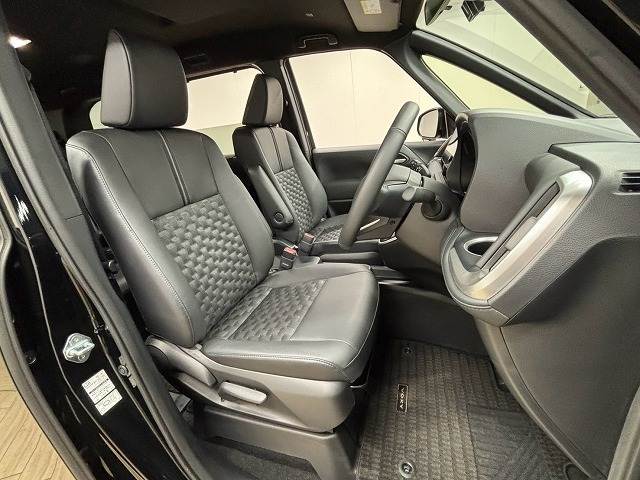 Toyota Voxy 10