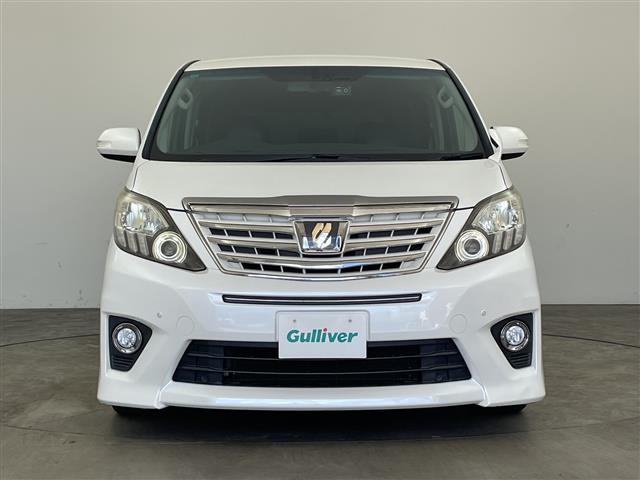 Toyota Alphard 6