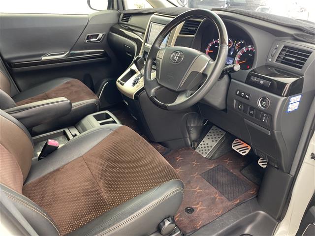 Toyota Alphard 10