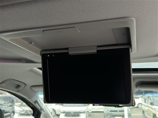 Toyota Alphard 9
