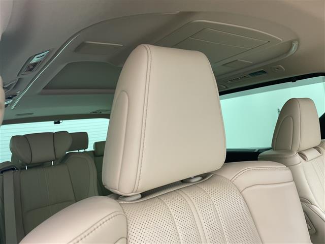 Toyota Alphard 12